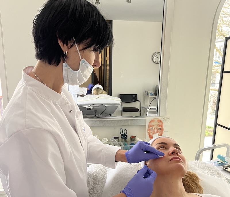 Safe cannula technique minimizes bruising and ensures even, natural results.