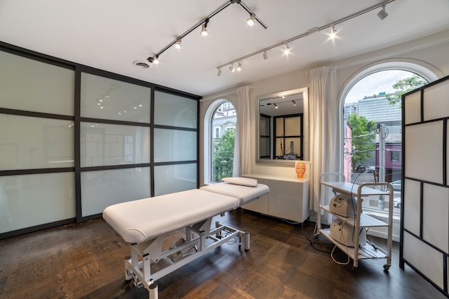 Modern MedVSPA lymphatic drainage clinic in Yorkville Toronto